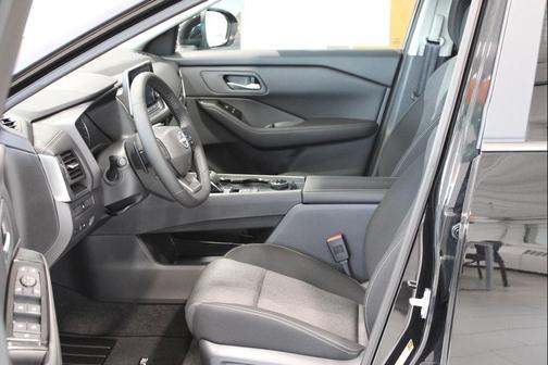 Super Black 2026 Nissan Rogue SV