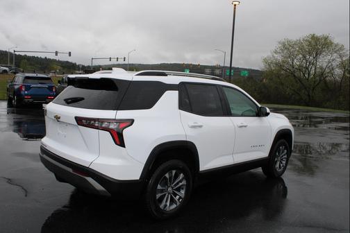 Summit White 2025 Chevrolet Equinox 1LT