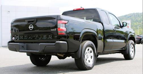 Super Black 2023 Nissan Frontier S