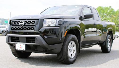 Super Black 2023 Nissan Frontier S