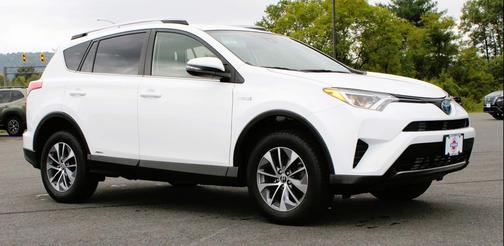 2018 Toyota RAV4 Hybrid LE