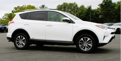 2018 Toyota RAV4 Hybrid LE