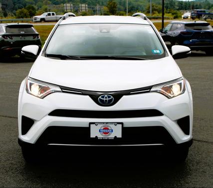 2018 Toyota RAV4 Hybrid LE
