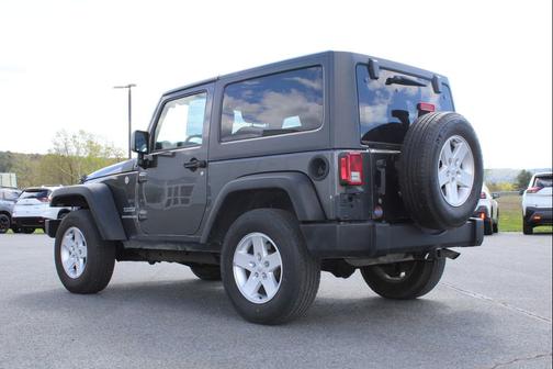 Granite Crystal Metallic Clearcoat 2017 Jeep Wrangler Sport