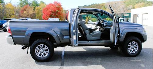 2013 Toyota Tacoma Base
