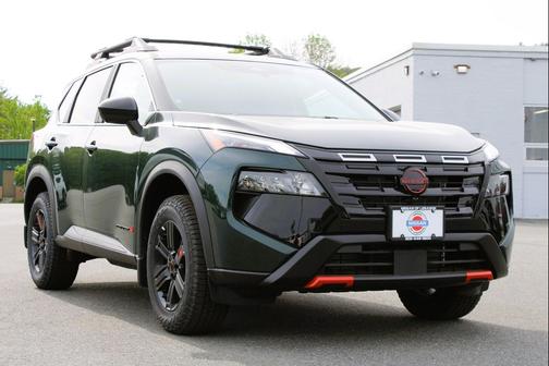 Obsidian Green Pearl 2026 Nissan Rogue Rock Creek