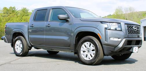 Gun Metallic 2023 Nissan Frontier SV