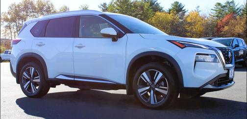 2022 Nissan Rogue SL
