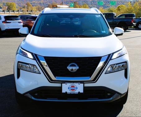 2022 Nissan Rogue SL
