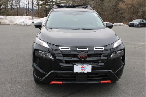 Super Black 2026 Nissan Rogue Rock Creek