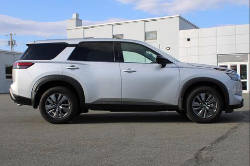 2025 Nissan Pathfinder S 4WD