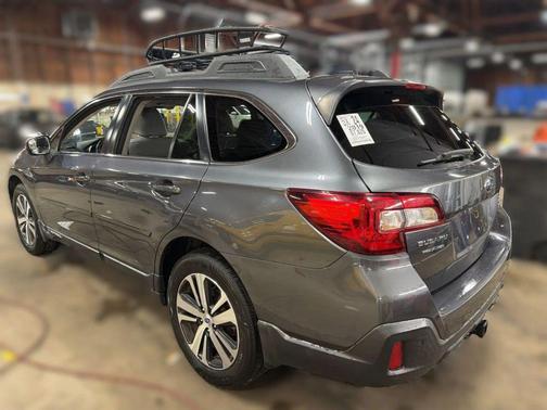 Gray 2019 Subaru Outback 3.6R Limited