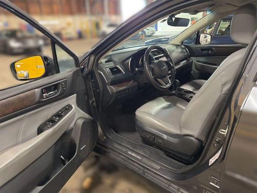 Gray 2019 Subaru Outback 3.6R Limited