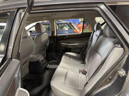 Gray 2019 Subaru Outback 3.6R Limited