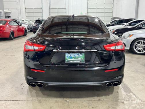 2018 Maserati Ghibli Base