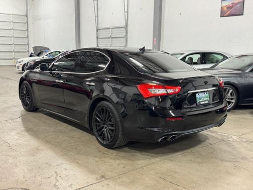 2018 Maserati Ghibli Base