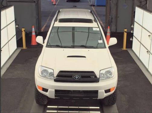 Natural White 2005 Toyota 4Runner Sport V8