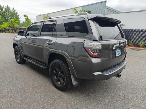 Magnetic Gray Metallic 2019 Toyota 4Runner SR5 Premium