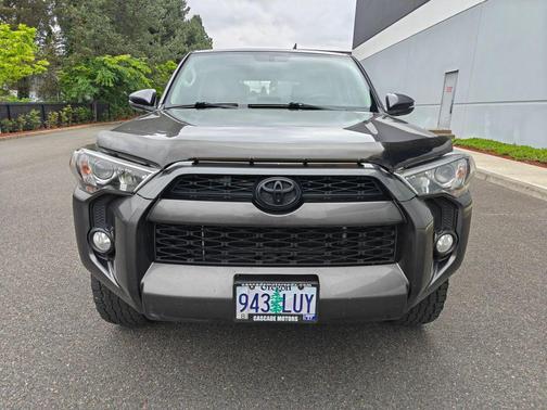 Magnetic Gray Metallic 2019 Toyota 4Runner SR5 Premium