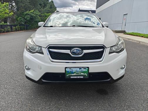 Satin White Pearl 2014 Subaru XV Crosstrek 2.0i Premium