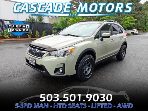 Tan 2017 Subaru Crosstrek 2.0i Premium