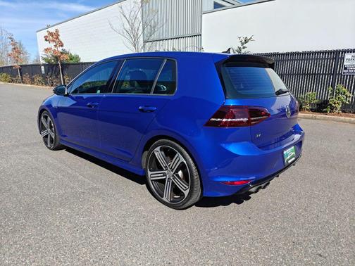 2016 Volkswagen Golf R 4-Door w/DCC & Navigation