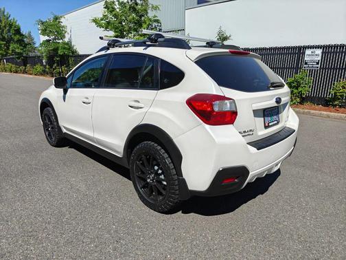 Satin White Pearl 2014 Subaru XV Crosstrek 2.0i Premium