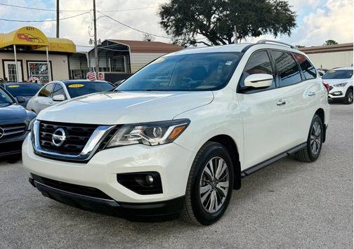 2019 Nissan Pathfinder SV