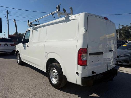 2017 Nissan NV Cargo NV2500 HD S V6