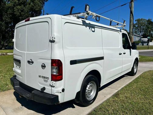 2017 Nissan NV Cargo NV2500 HD S V6