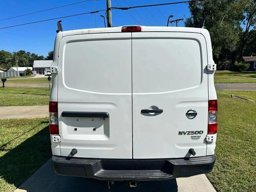 2017 Nissan NV Cargo NV2500 HD S V6