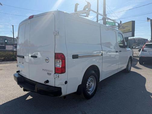 2017 Nissan NV Cargo NV2500 HD S V6