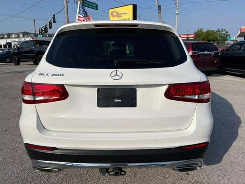 2017 Mercedes-Benz GLC 300 Base