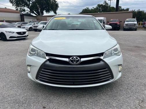 2016 Toyota Camry XLE
