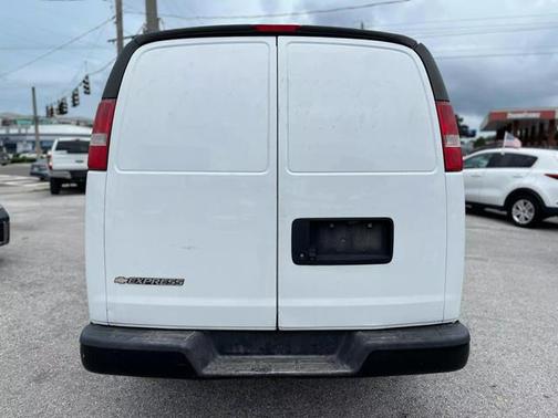 2017 Chevrolet Express 2500 Work Van