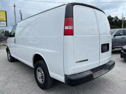 2017 Chevrolet Express 2500 Work Van