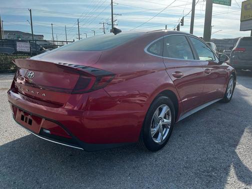2020 Hyundai SONATA SE