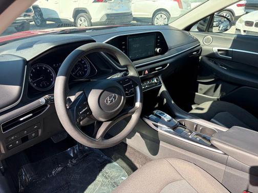 2020 Hyundai SONATA SE