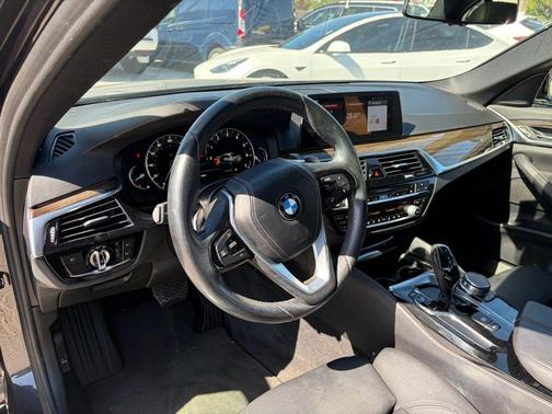 2018 BMW 530 530i Sedan 4D