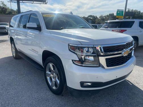 2017 Chevrolet Suburban LT