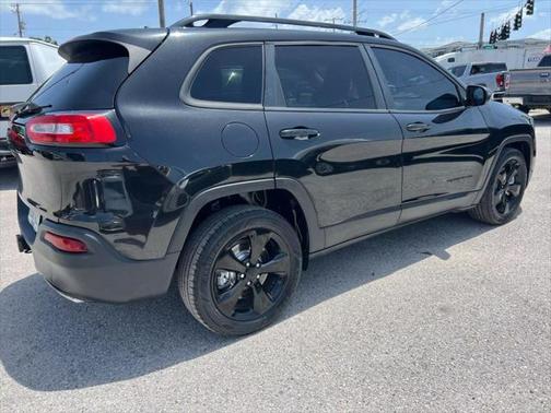 2016 Jeep Cherokee Sport