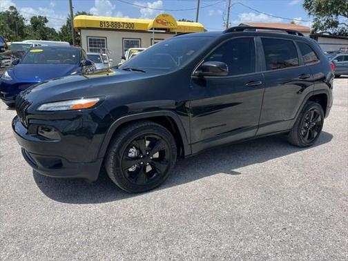 2016 Jeep Cherokee Sport