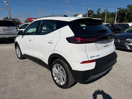 2022 Chevrolet Bolt EUV FWD LT