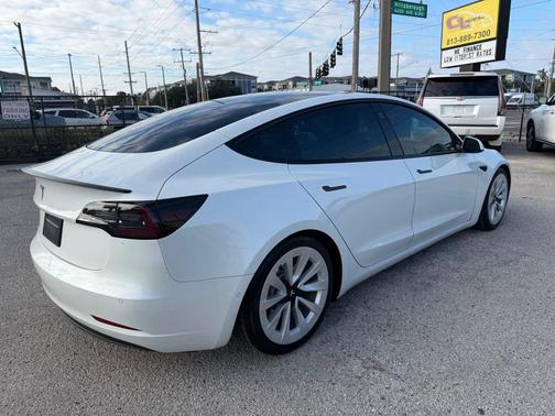 2021 Tesla Model 3 Standard Range Plus