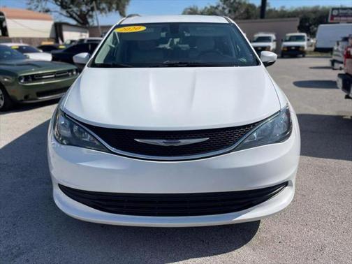 2020 Chrysler Voyager LXI