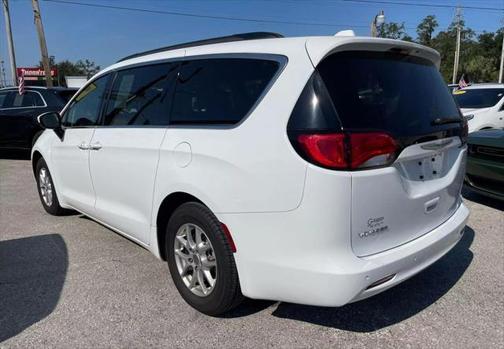2020 Chrysler Voyager LXI