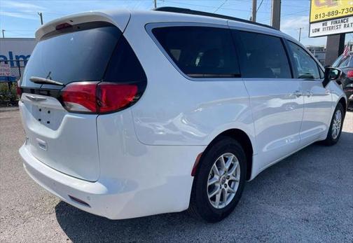 2020 Chrysler Voyager LXI