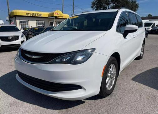 2020 Chrysler Voyager LXI