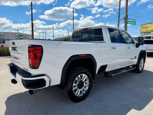 2023 GMC Sierra 2500 Denali