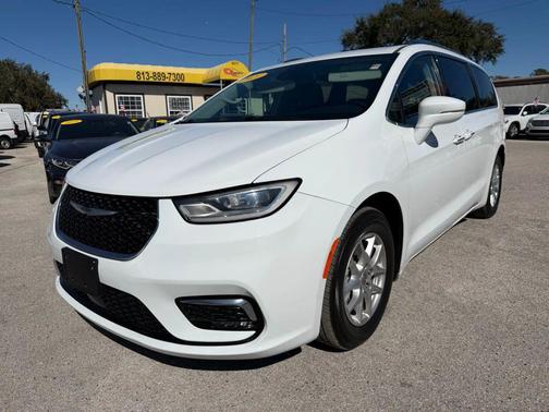 2021 Chrysler Pacifica Touring L